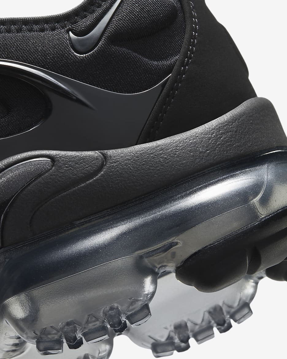 Nike air vapormax plus black women's shoe hotsell